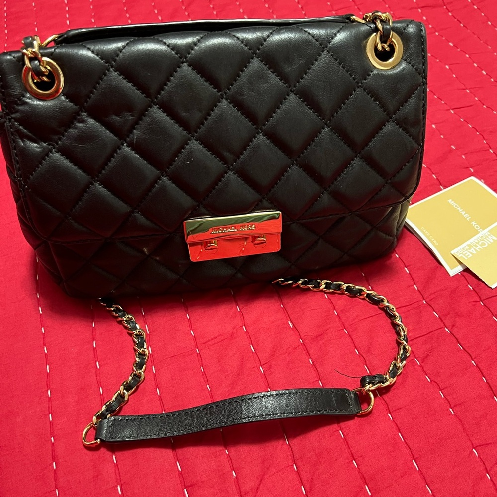 Michael Kors Black and Gold Quilted Shoulder Bag - Picture 7 of 11